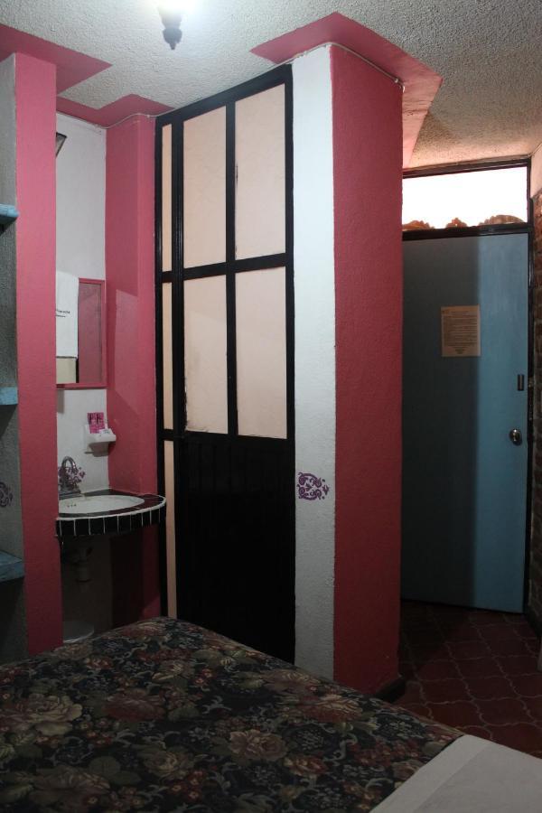 Hotel Posada Chamacuero Comonfort Dış mekan fotoğraf